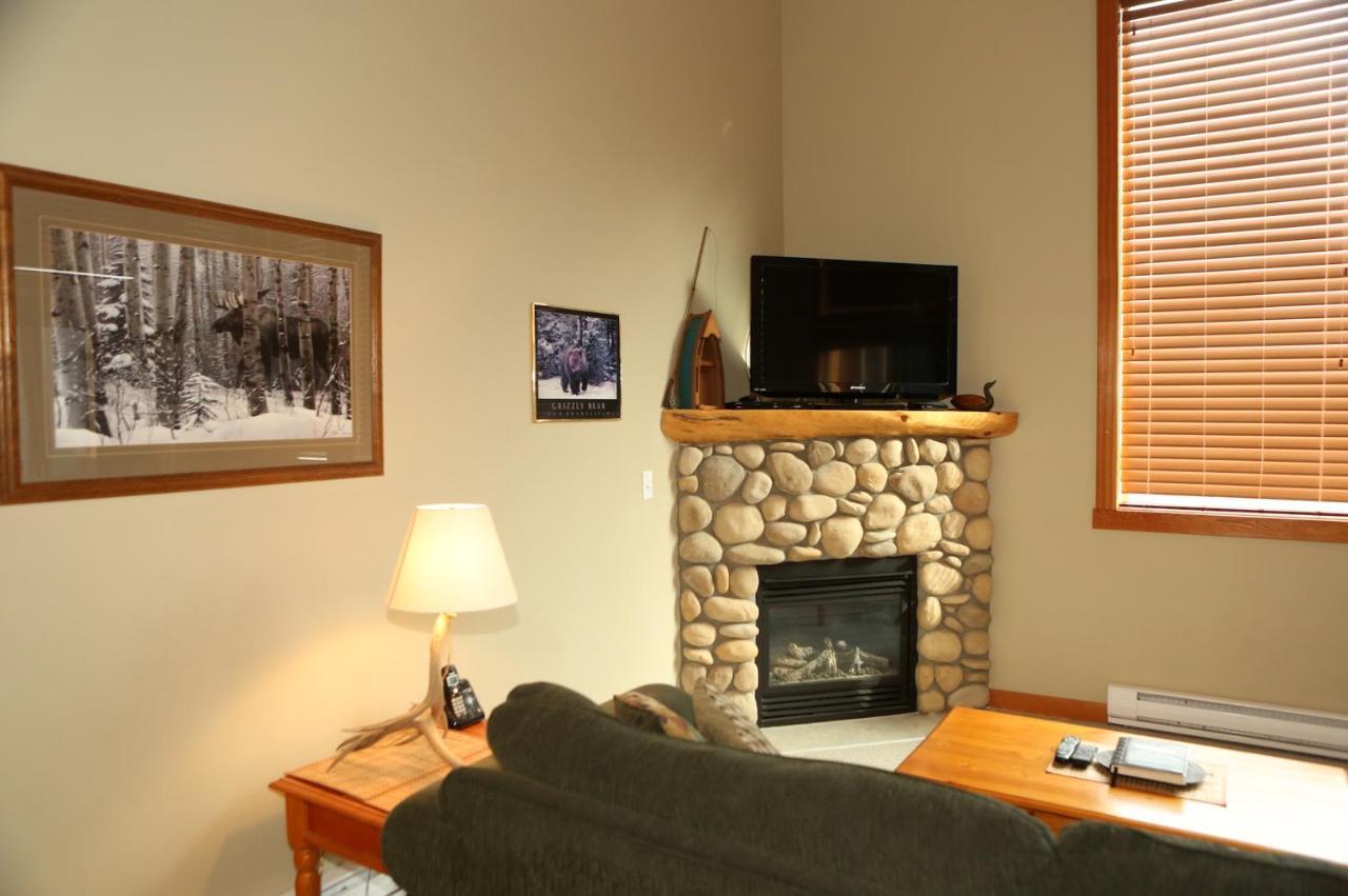 קאנמור Apartment 405 Bear Creek Crossing מראה חיצוני תמונה